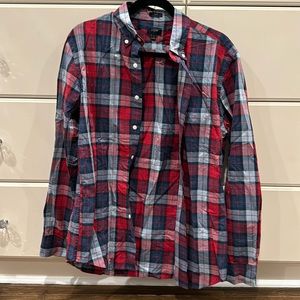 ✨Men’s Jcrew button down shirt ✨